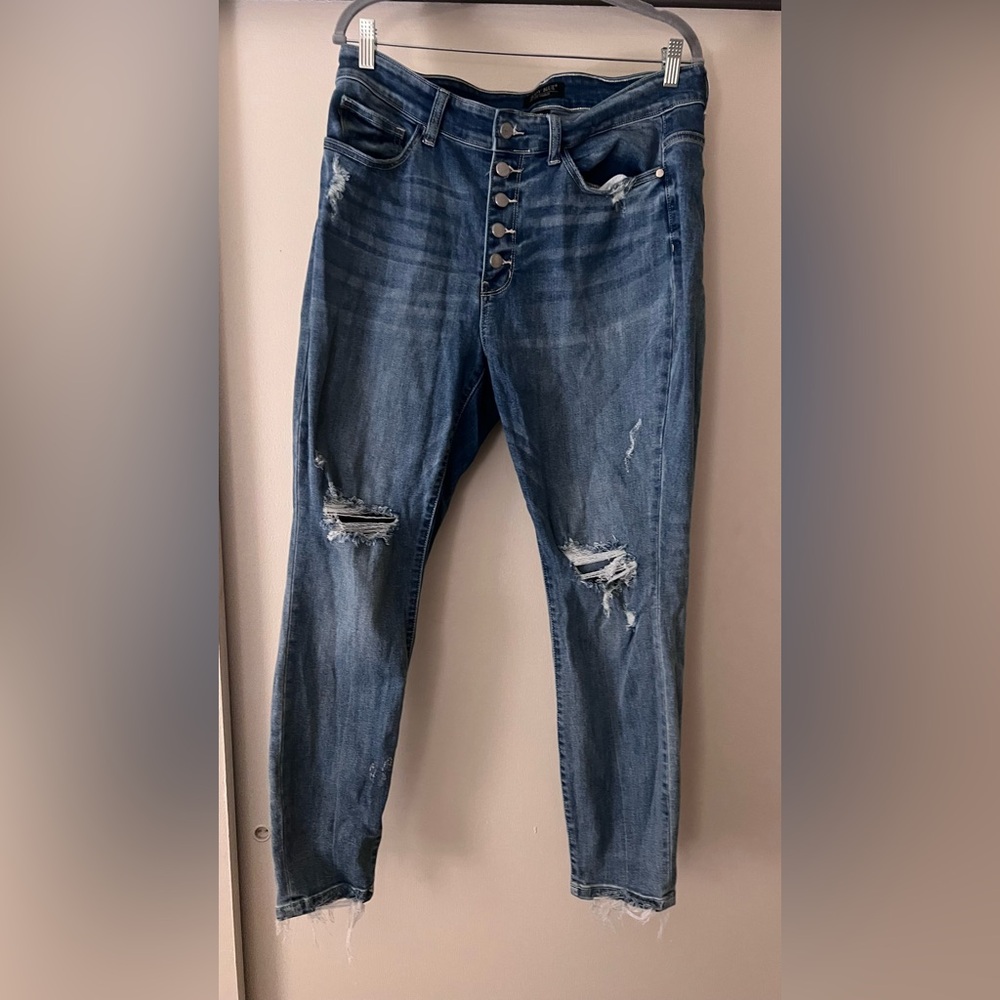 Judy Blue High Rise Distressed Jeans